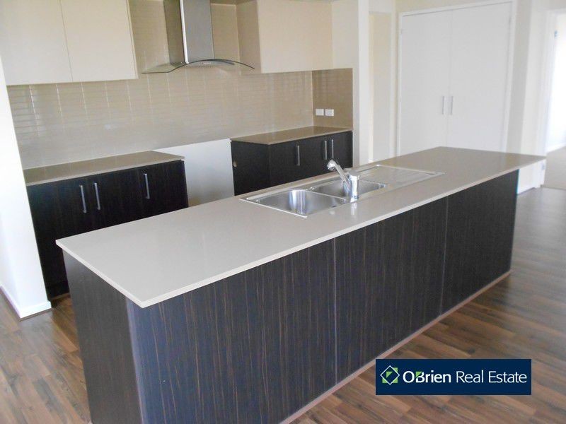 20 Audley Street, Pakenham VIC 3810