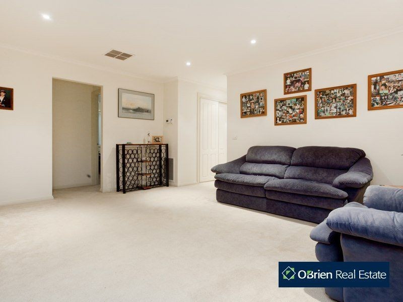 14 Turella Close, Berwick VIC 3806