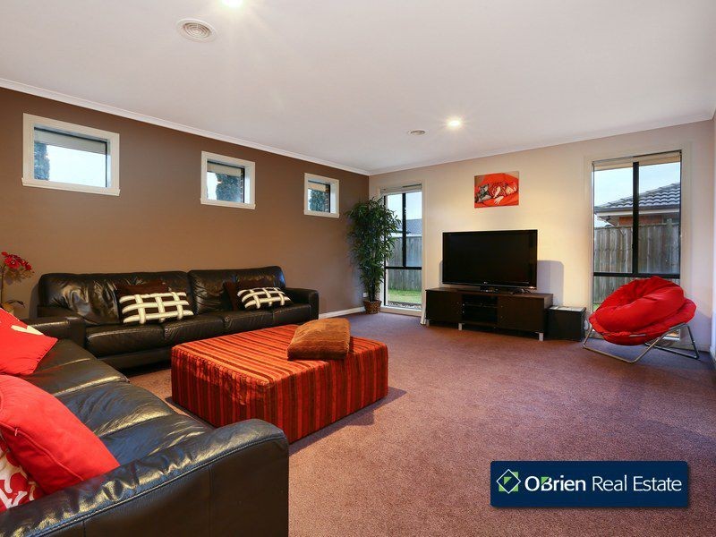 19 Mallard Street, Berwick VIC 3806