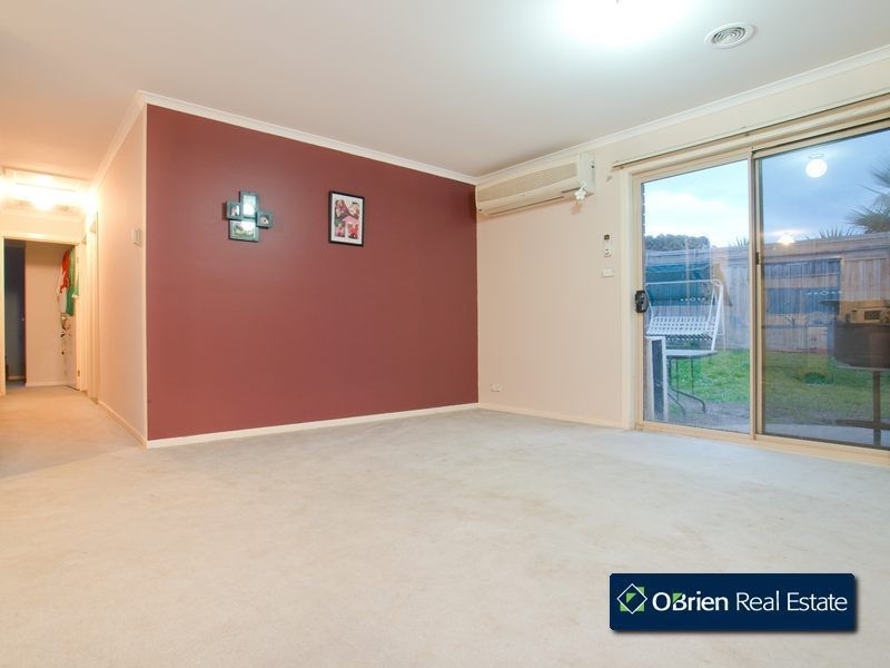 24 Bellevue Drive, Berwick VIC 3806