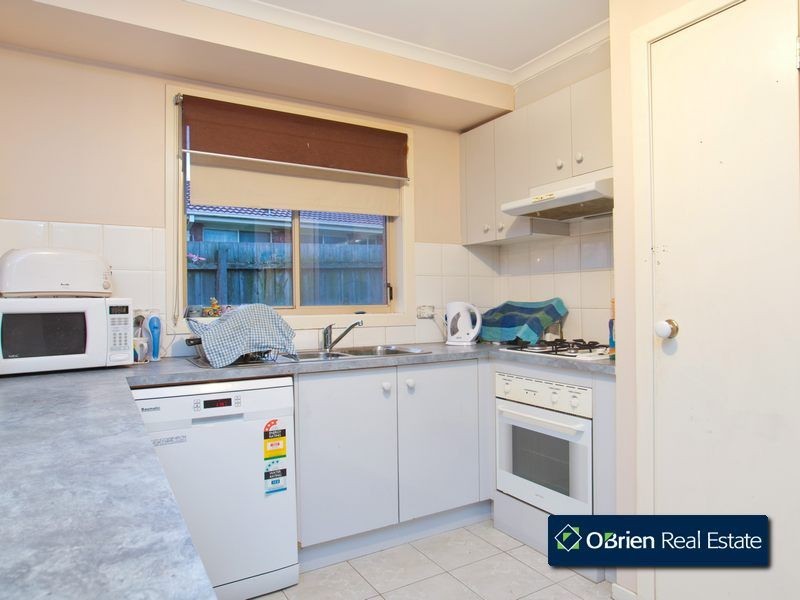 24 Bellevue Drive, Berwick VIC 3806