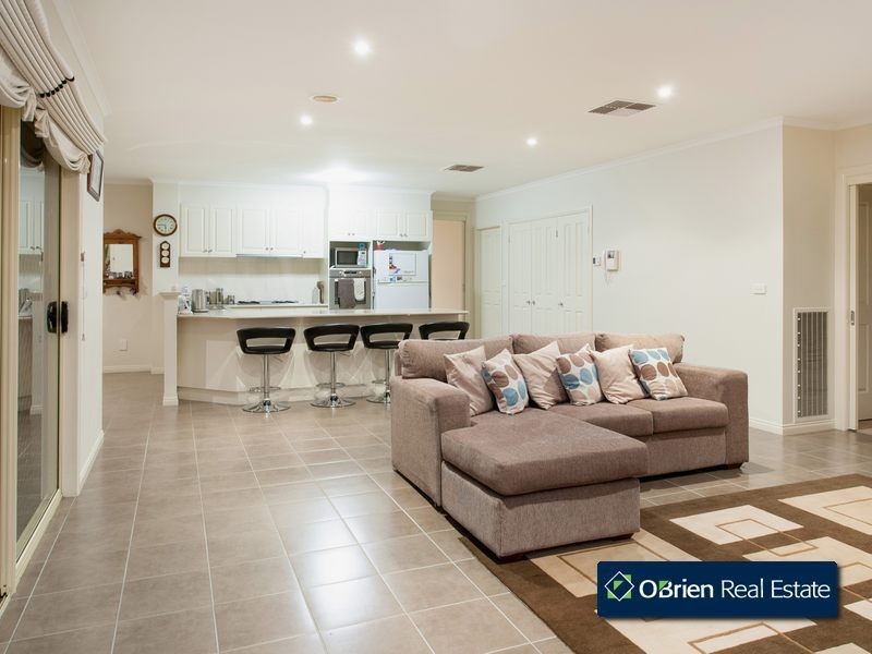 31 Ridgemont Drive, Berwick VIC 3806