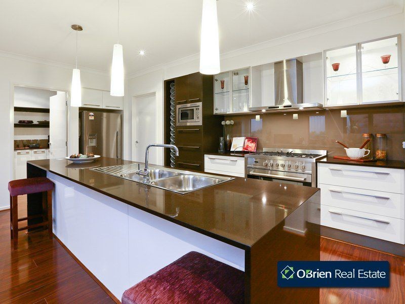 3 Villella Drive, Pakenham VIC 3810