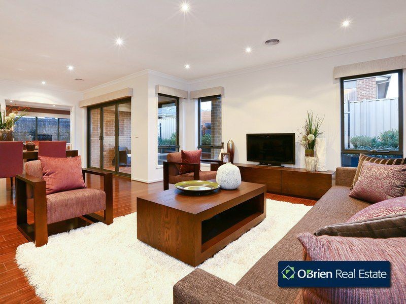 3 Villella Drive, Pakenham VIC 3810