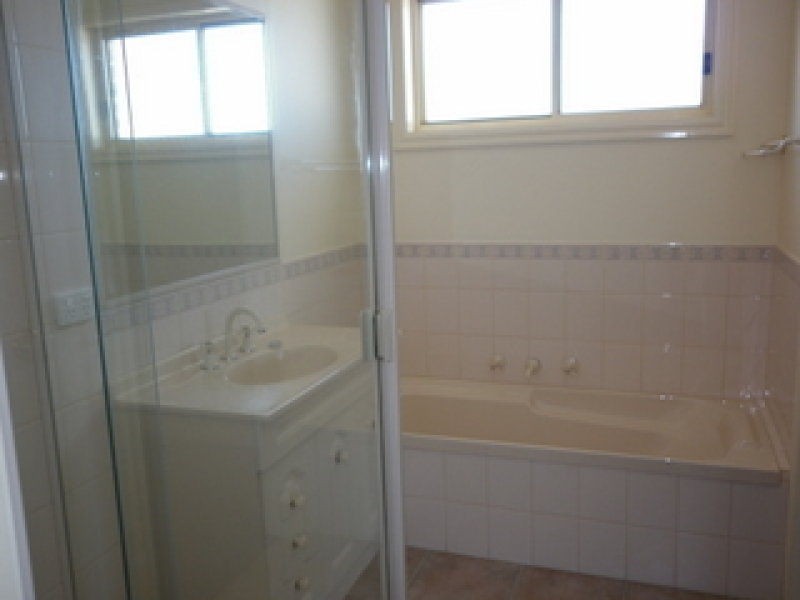 14 Mason Way, Berwick VIC 3806