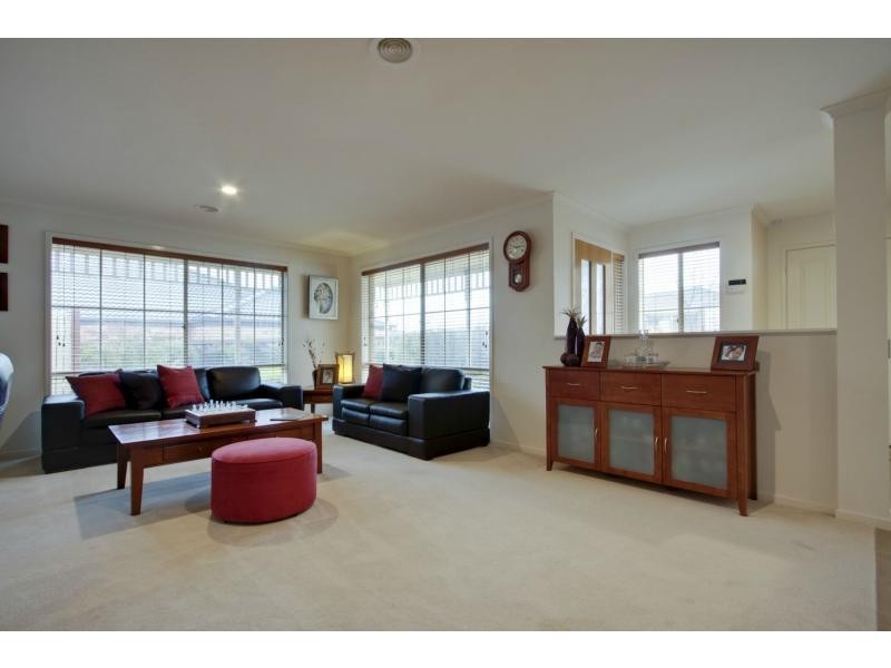 10 Sherbrooke Court, Narre Warren South VIC 3805