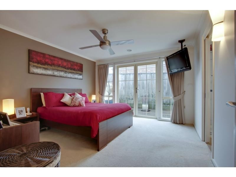 10 Sherbrooke Court, Narre Warren South VIC 3805