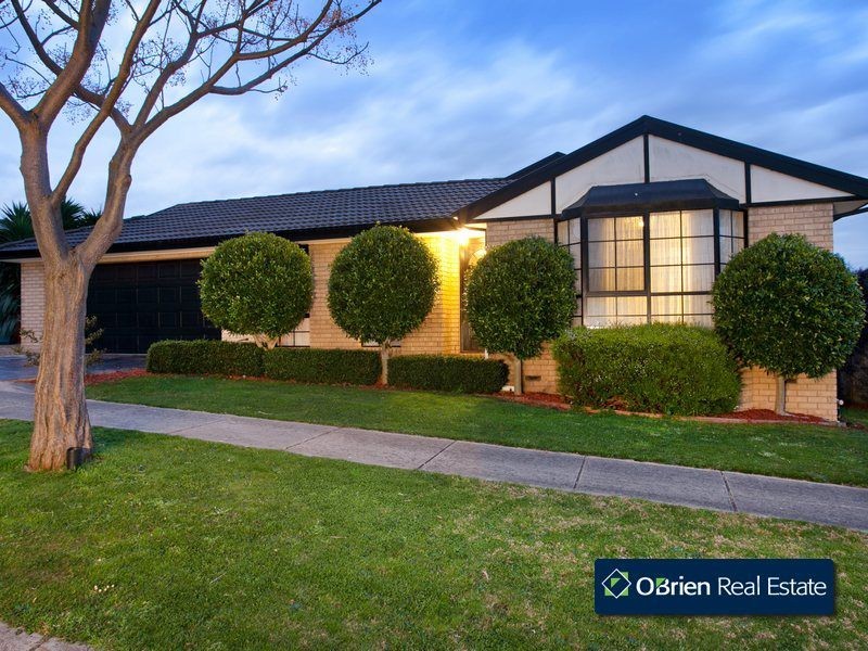 39 Jarryd Crescent, Berwick VIC 3806