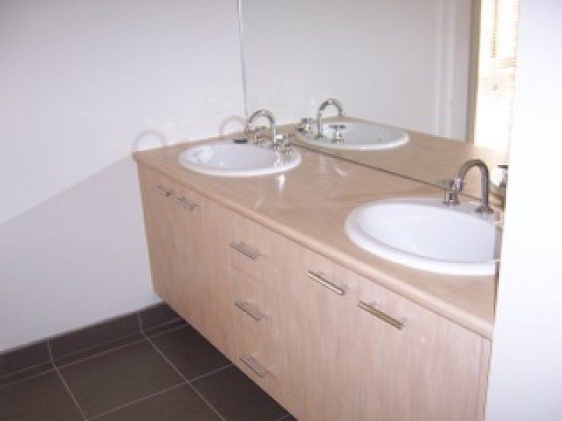 22 Mathoura Court, Berwick VIC 3806