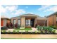 16 Mountainview Boulevard, Cranbourne North VIC 3977
