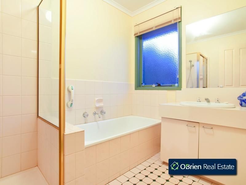 3 Neagle Mews, Berwick VIC 3806