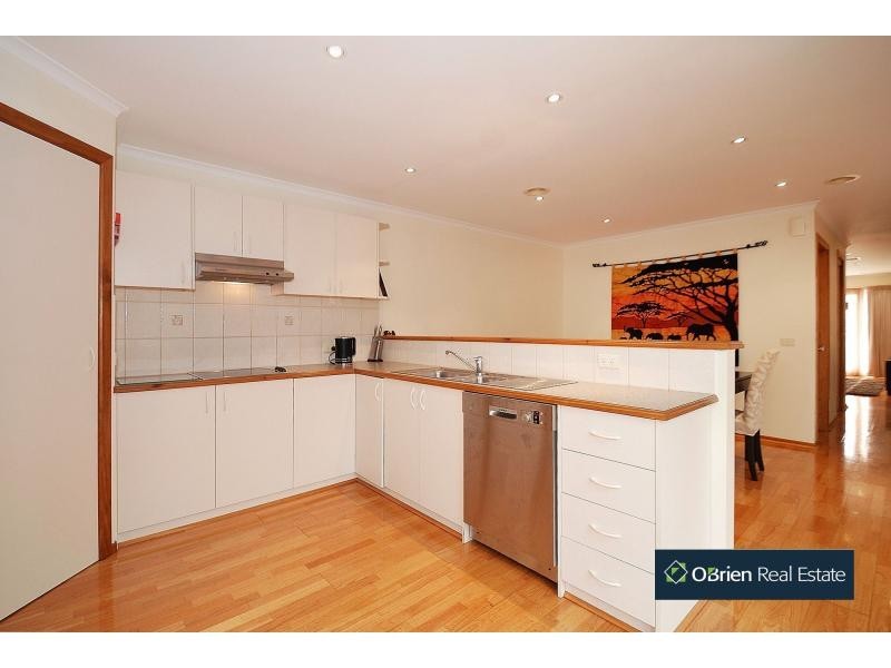 6 Grandview Terrace, Narre Warren South VIC 3805