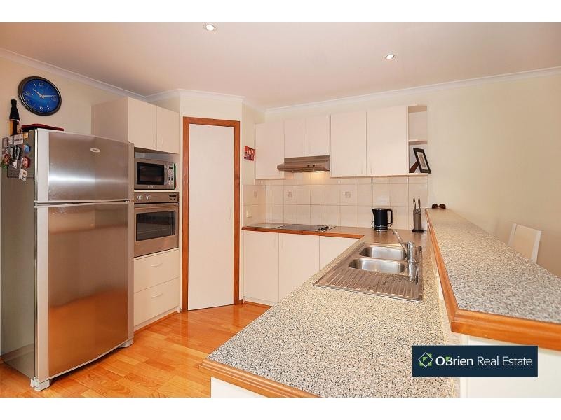 6 Grandview Terrace, Narre Warren South VIC 3805