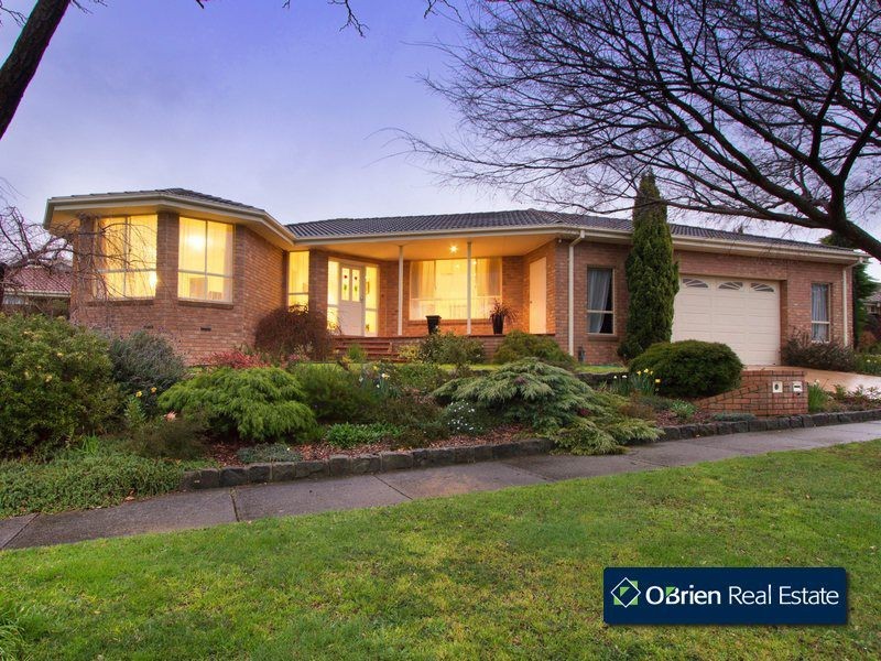 3 Hillrise Close, Narre Warren South VIC 3805