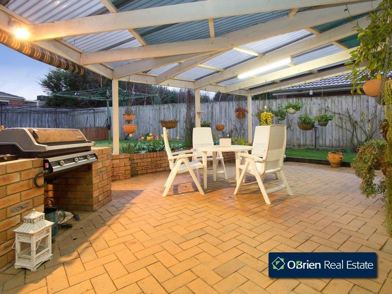 3 Hillrise Close, Narre Warren South VIC 3805