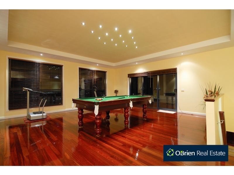 6 The Lough Court, Narre Warren North VIC 3804