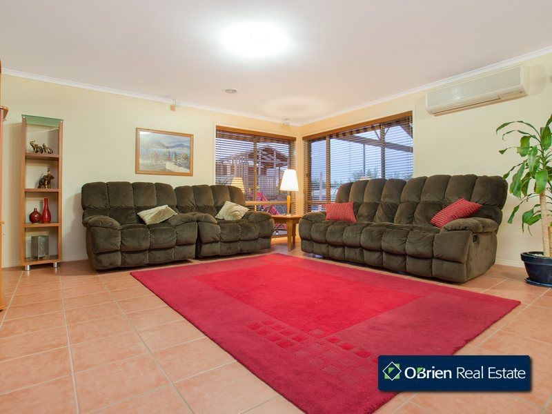 6 Lexton Street, Narre Warren South VIC 3805