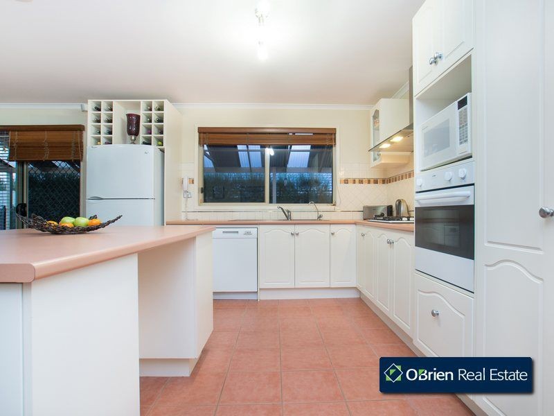 6 Lexton Street, Narre Warren South VIC 3805