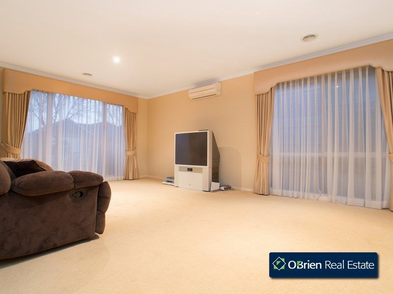 6 Lexton Street, Narre Warren South VIC 3805