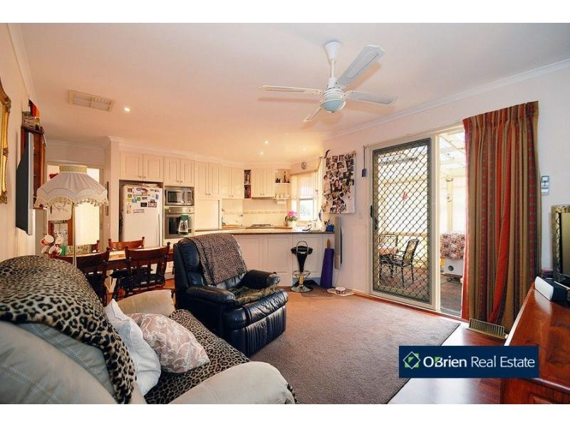 10 Camira Court, Berwick VIC 3806
