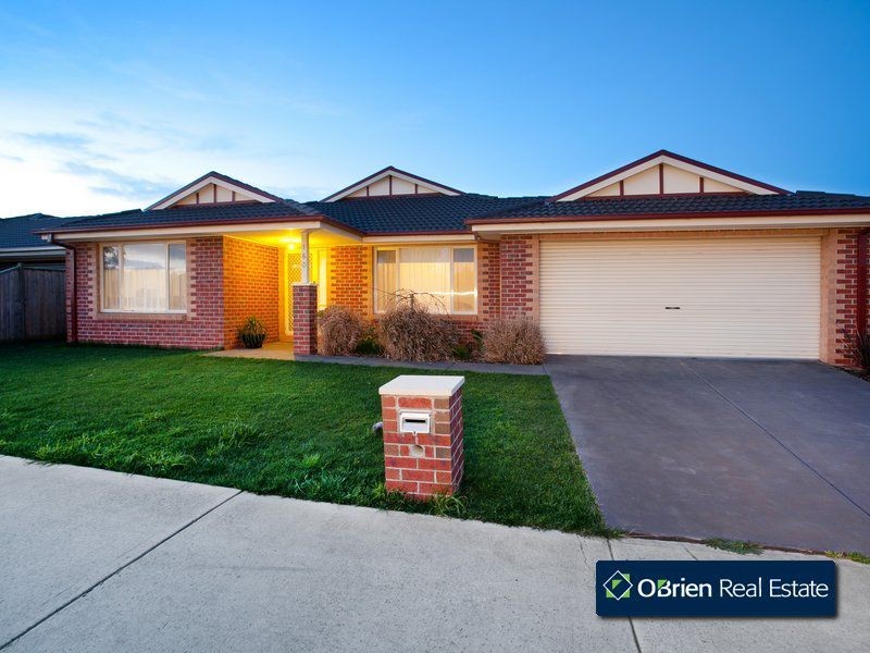 160 Linsell Boulevard, Cranbourne East VIC 3977