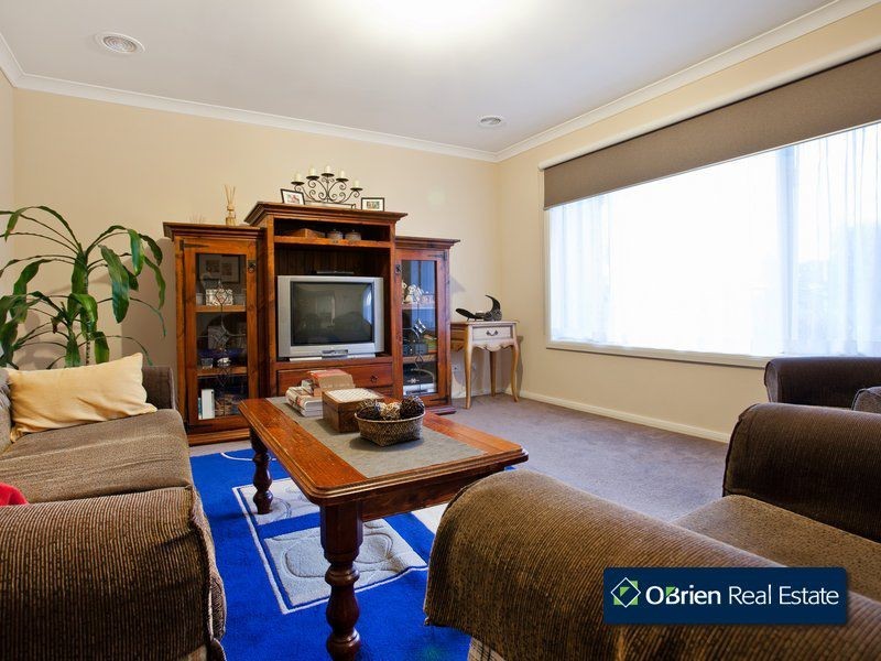 160 Linsell Boulevard, Cranbourne East VIC 3977