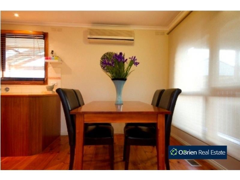 7 Spring Road, Junction Village VIC 3977