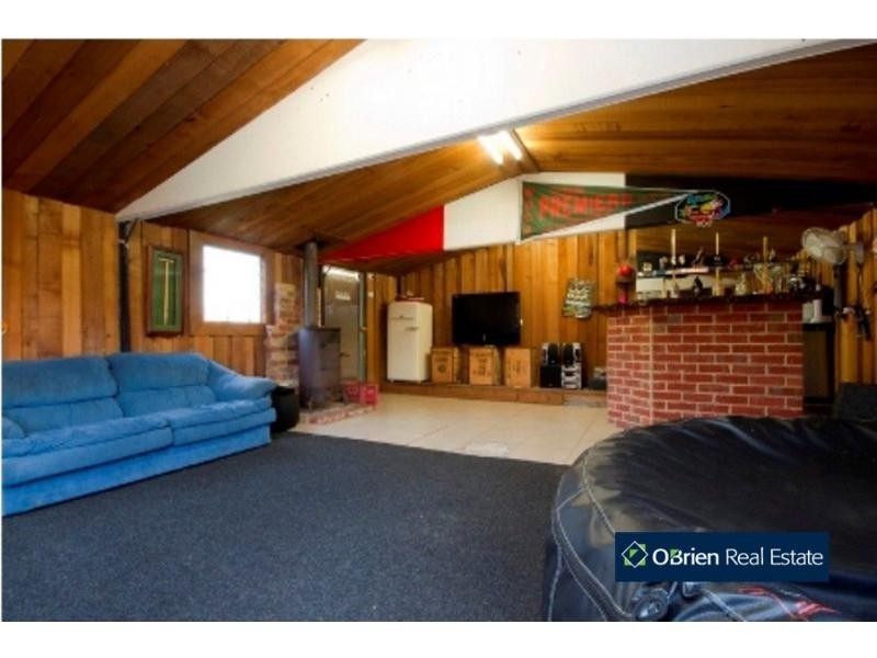 7 Spring Road, Junction Village VIC 3977