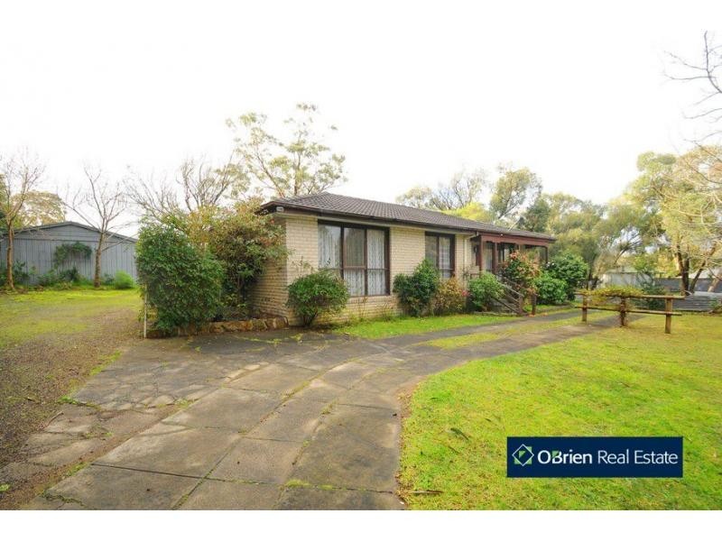 17 Scott Road, Cranbourne South VIC 3977