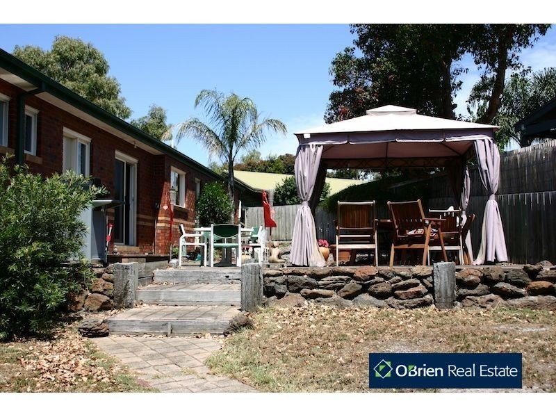 2 Penguin Close, Blind Bight VIC 3980
