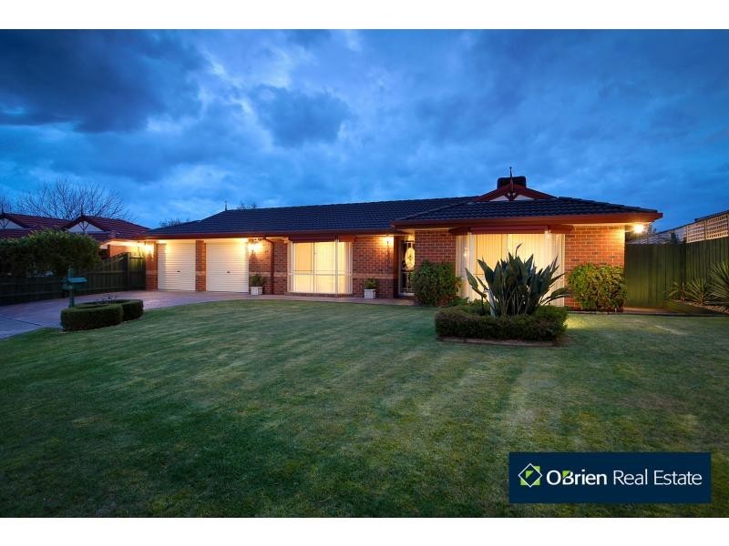 5 Carmela Close, Narre Warren VIC 3805