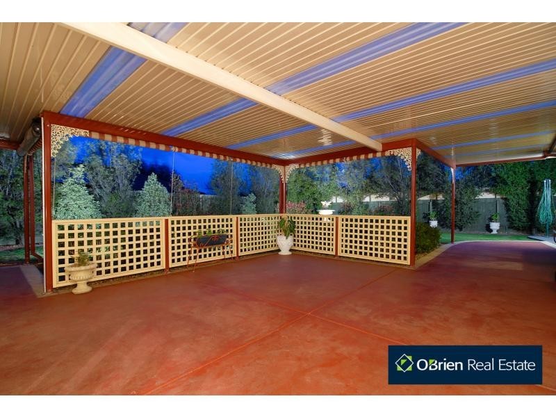 5 Carmela Close, Narre Warren VIC 3805