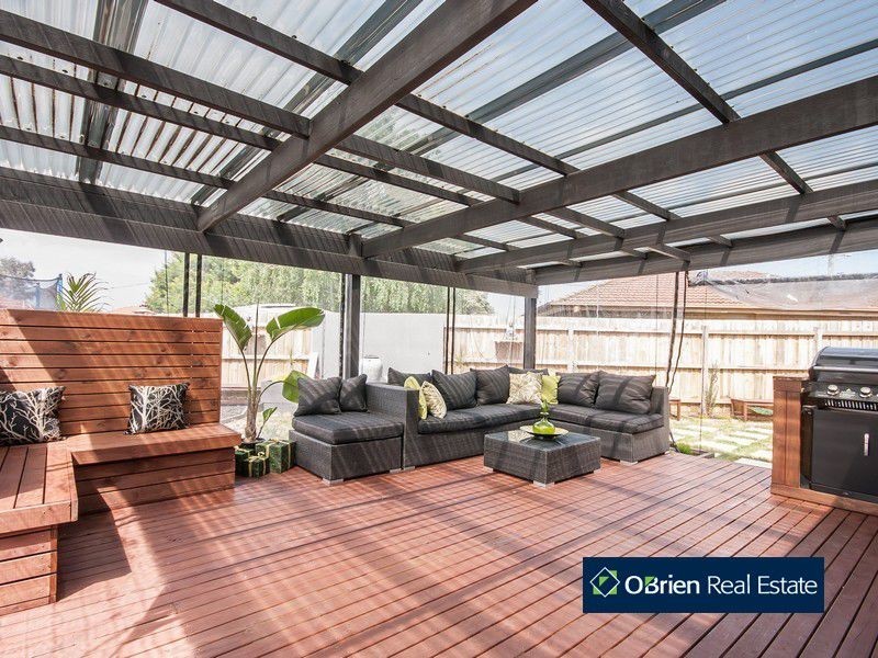 20 Willora Crescent, Cranbourne VIC 3977