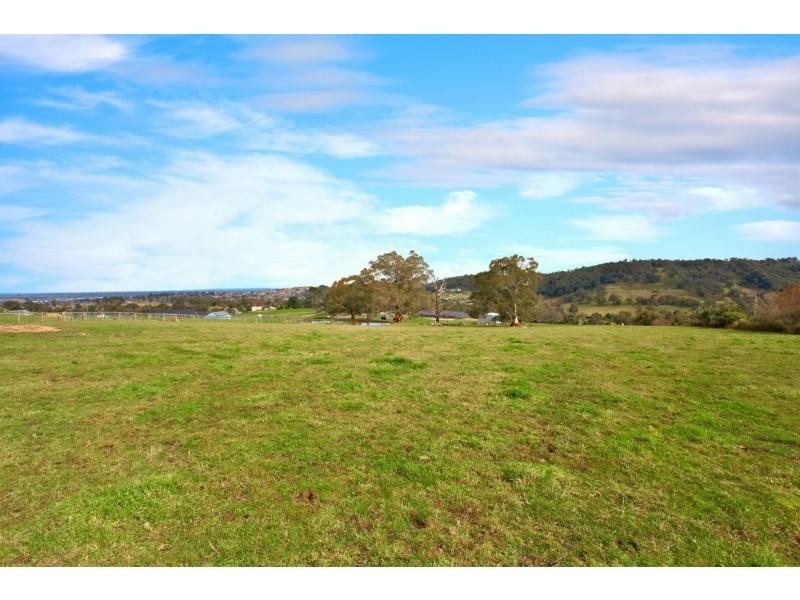 232 Army Road, Pakenham VIC 3810