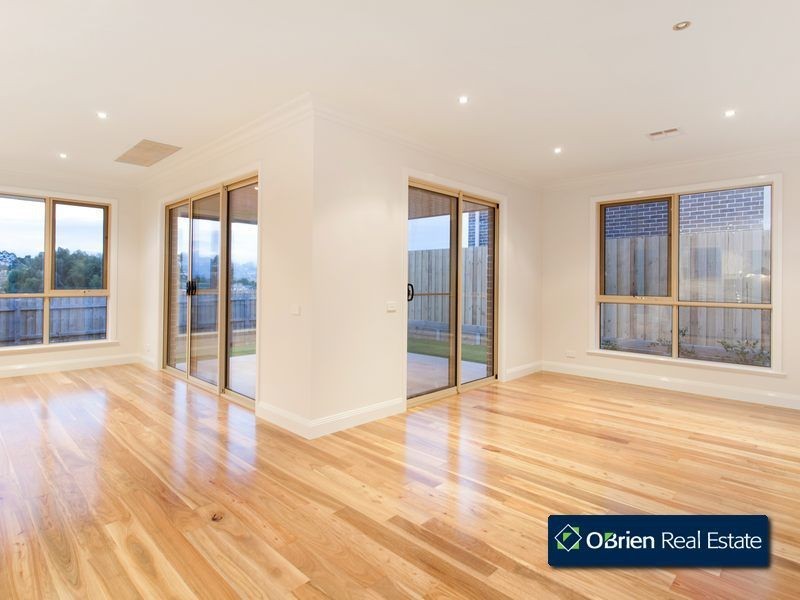 10/14 Avard Court, Berwick VIC 3806