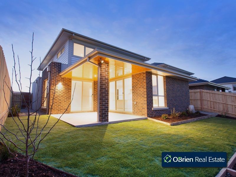 10/14 Avard Court, Berwick VIC 3806