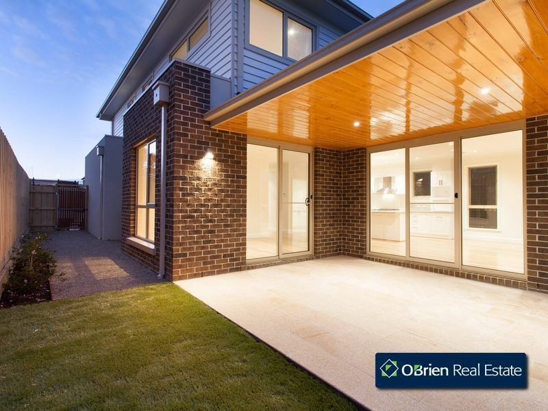 10/14 Avard Court, Berwick VIC 3806