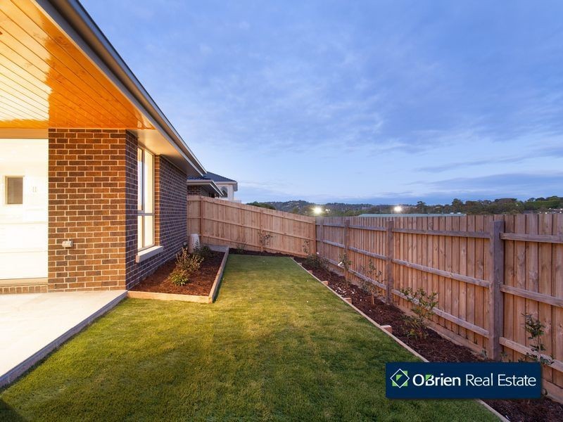 10/14 Avard Court, Berwick VIC 3806