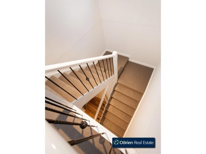 10/14 Avard Court, Berwick VIC 3806