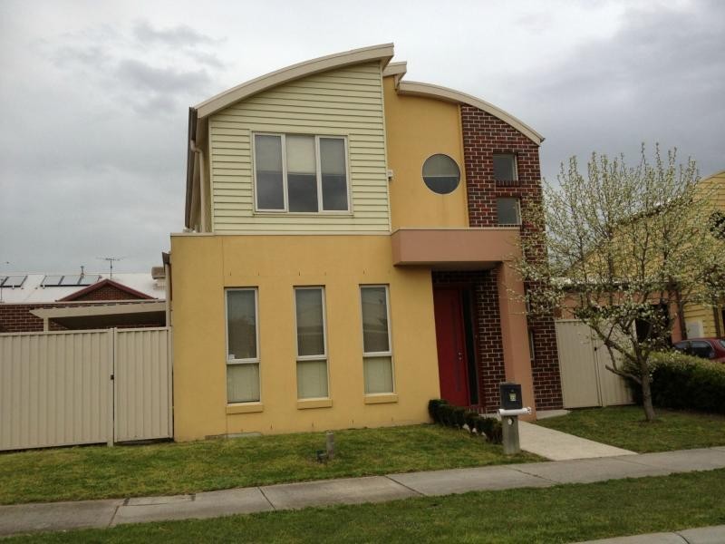 23 Flinders Chase, Pakenham VIC 3810