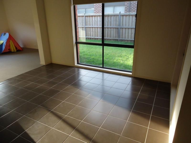 3 Bushranger Boulevard, Cranbourne East VIC 3977