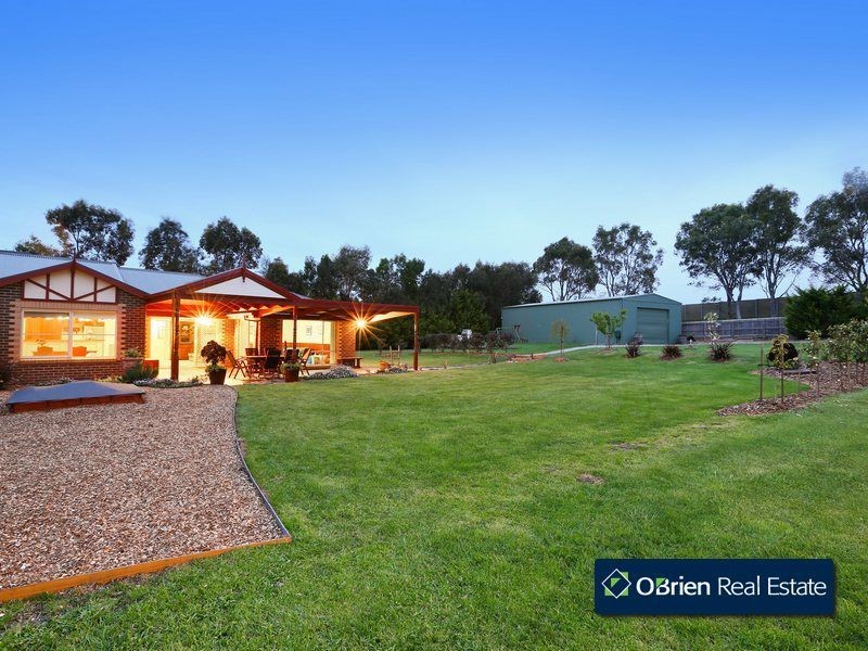 87-89 Brookvale Close, Beaconsfield VIC 3807