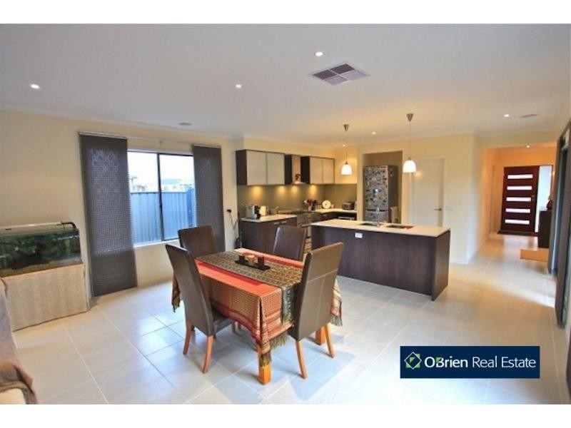 85 Selandra Boulevard, Clyde VIC 3978