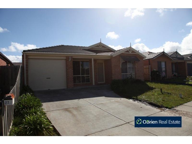 22 Wakenshaw Crescent, Pakenham VIC 3810