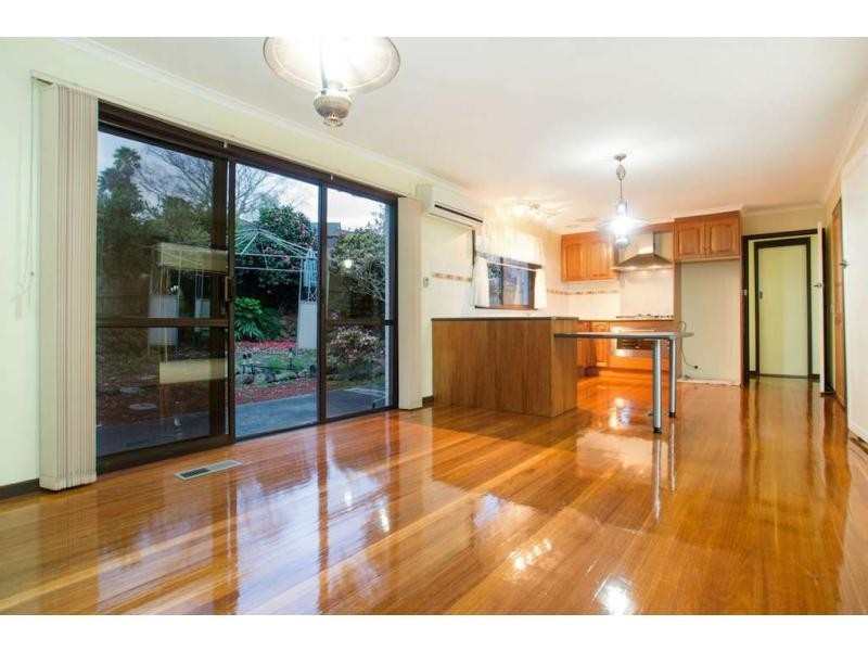 11 Kramer Drive, Berwick VIC 3806