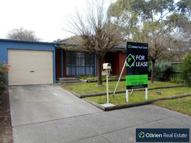 30 Leonard Avenue, Berwick VIC 3806