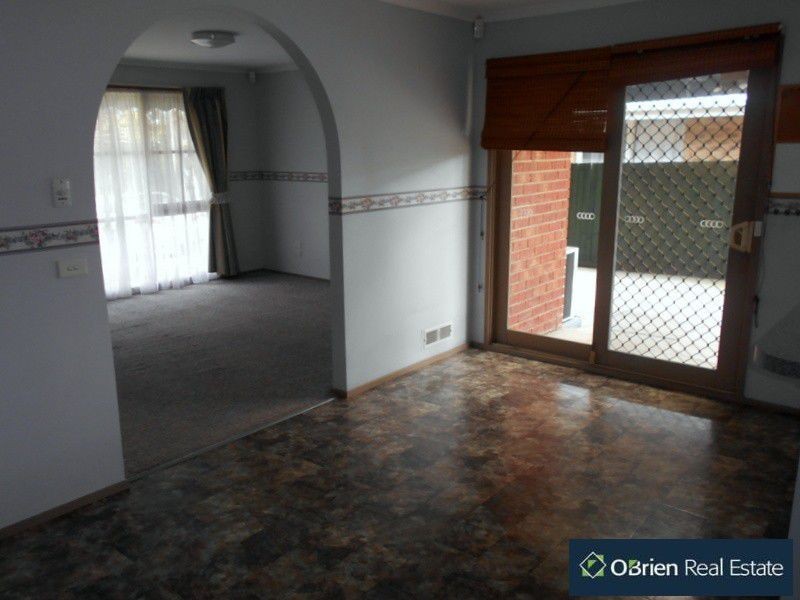 30 Leonard Avenue, Berwick VIC 3806