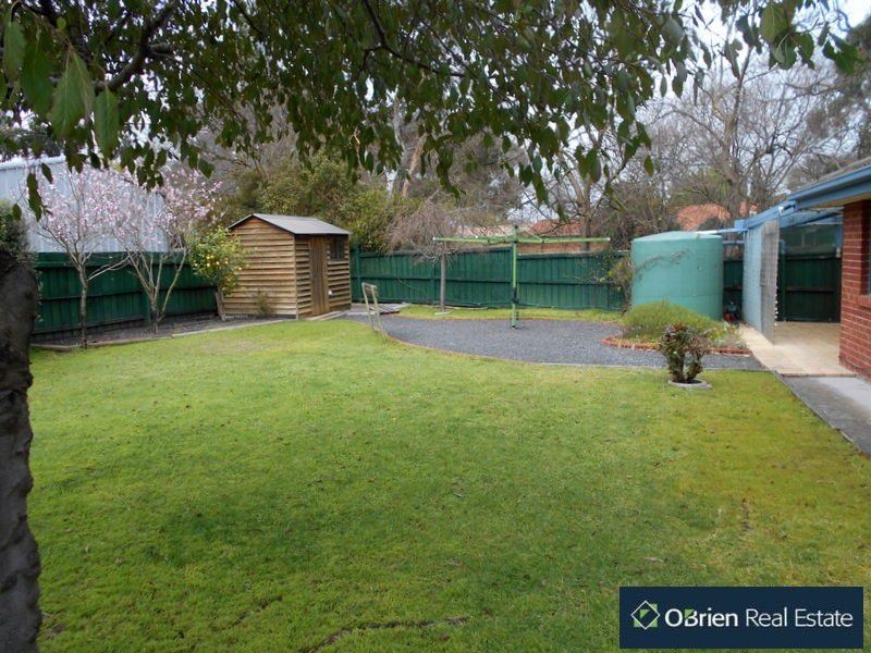 30 Leonard Avenue, Berwick VIC 3806