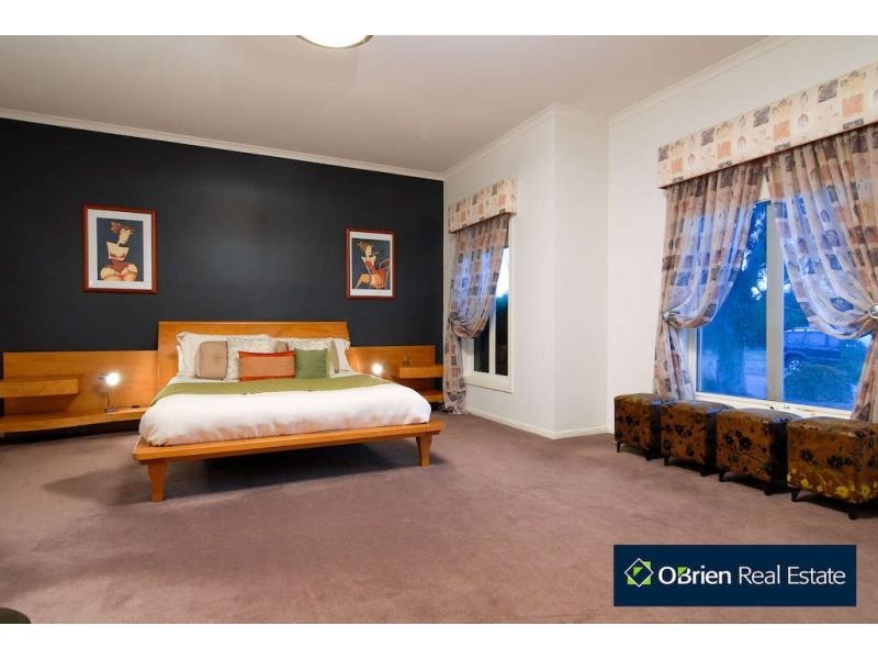 3 St Ives Drive, Narre Warren South VIC 3805