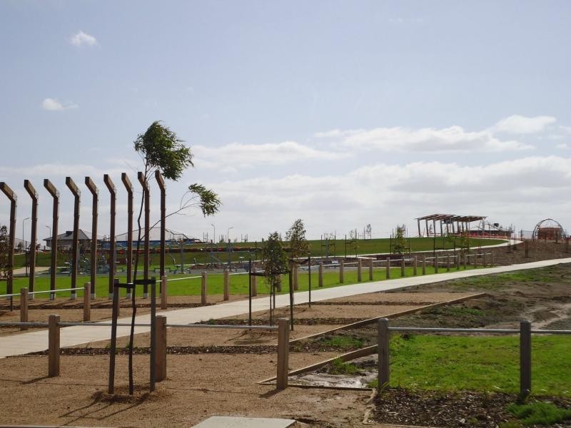 Lot 1111 Paso Grove, Clyde North VIC 3978